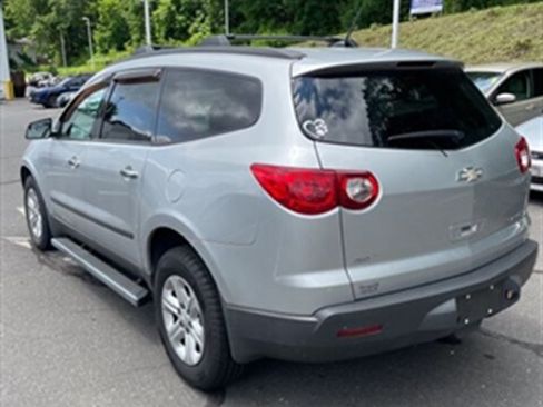 Used 2012 Chevrolet Traverse LS AWD/4WD image 3