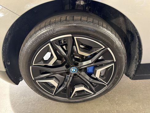 Certified 2024 BMW iX xDrive50 w/ Premium Package AWD/4WD image 8