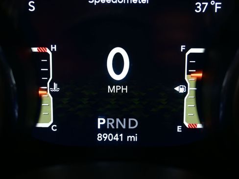 Used 2018 Jeep Wrangler Unlimited Sahara w/ Dual Top Group image 23