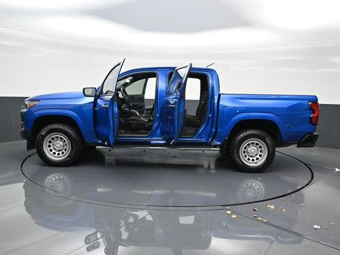 Used 2023 Chevrolet Colorado W/T w/ Advanced Trailering Package image 34