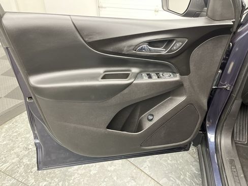 Used 2018 Chevrolet Equinox LT AWD/4WD image 6