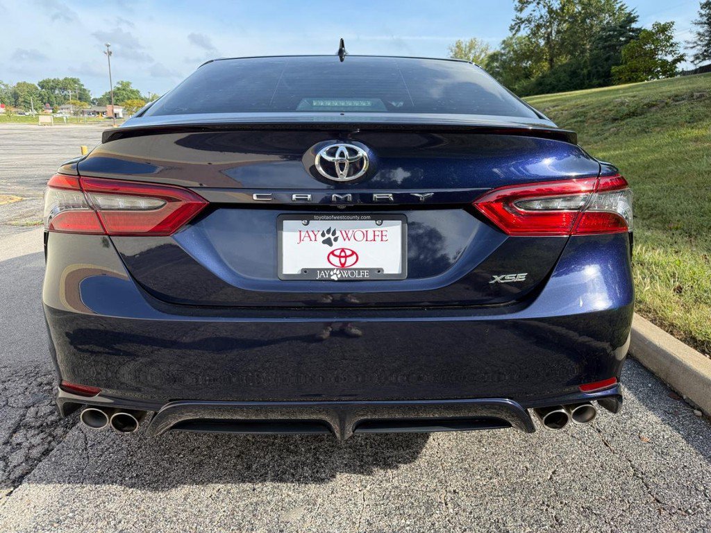 Certified 2022 Toyota Camry XSE FWD image 7