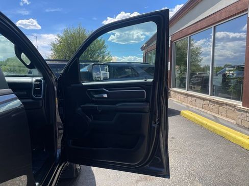 Used 2025 RAM 1500 Big Horn AWD/4WD image 23