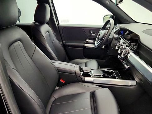 Used 2023 Mercedes-Benz EQB 300 4MATIC w/ Exclusive Package image 23