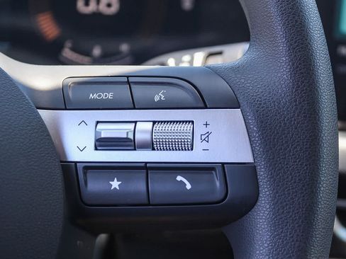 Certified 2025 Hyundai Sonata SE FWD image 31