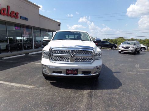 Used 2016 RAM 1500 Laramie AWD/4WD image 3
