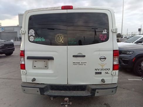 Used 2016 Nissan NV 3500 SL image 4