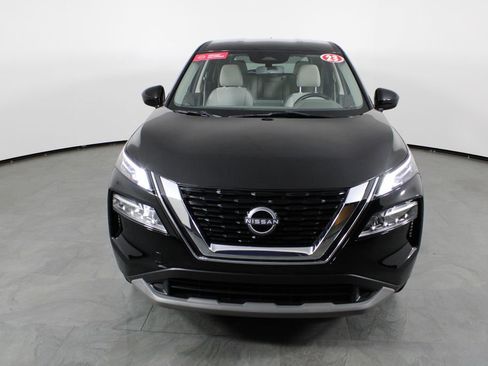 Certified 2023 Nissan Rogue SV AWD/4WD image 14