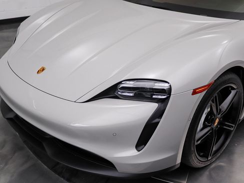 Used 2024 Porsche Taycan RWD image 10