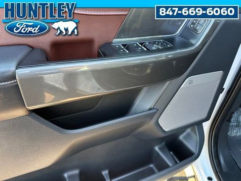 Used 2022 Ford F150 Lariat w/ Equipment Group 502A High image 19