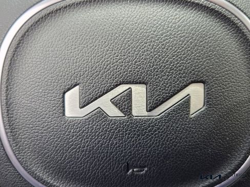 Used 2023 Kia Sorento X-Line EX image 32