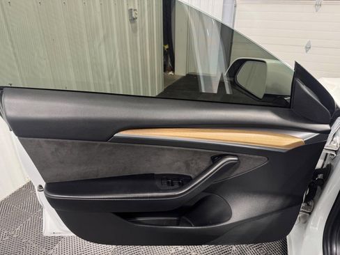 Used 2021 Tesla Model 3 Long Range image 11