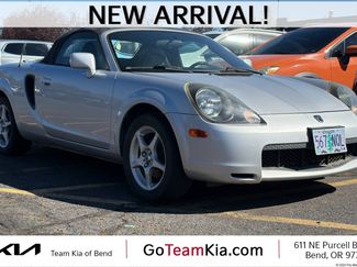 Used 2001 Toyota MR2 RWD video 1