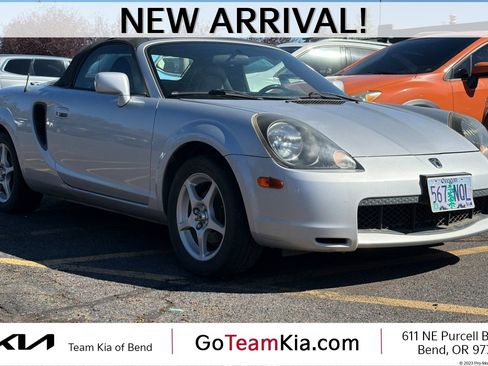 Used 2001 Toyota MR2 RWD image 1