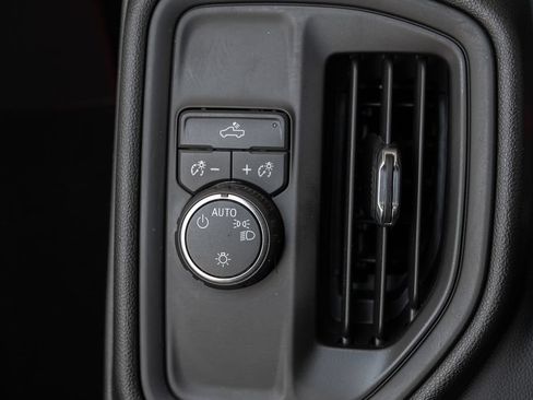 Used 2022 Chevrolet Silverado 1500 Custom w/ Safety Confidence Package RWD image 26