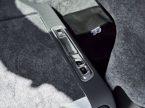 Used 2024 Rolls-Royce Cullinan image 20