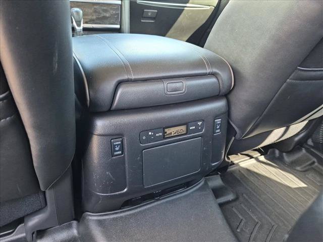 Used 2022 Nissan Armada Platinum w/ Captain's Chairs Package AWD/4WD image 18