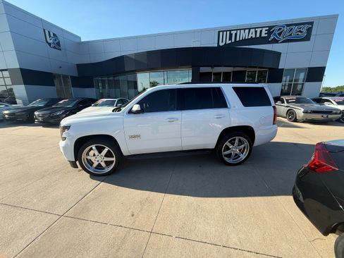 Used 2015 Chevrolet Tahoe LT AWD/4WD image 4