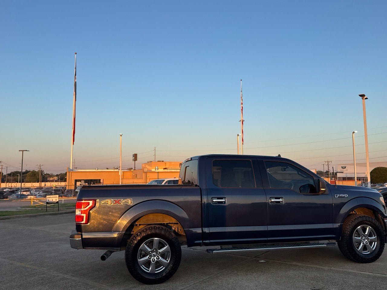 Used 2019 Ford F150 XLT w/ Equipment Group 302A Luxury AWD/4WD image 28