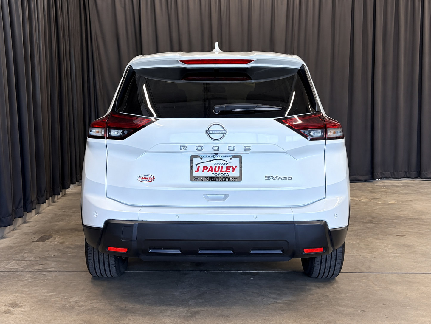Used 2024 Nissan Rogue SV AWD/4WD image 6