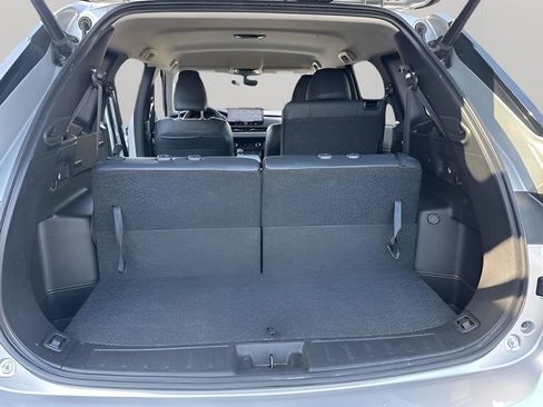 Used 2025 Mitsubishi Outlander SE AWD/4WD image 32