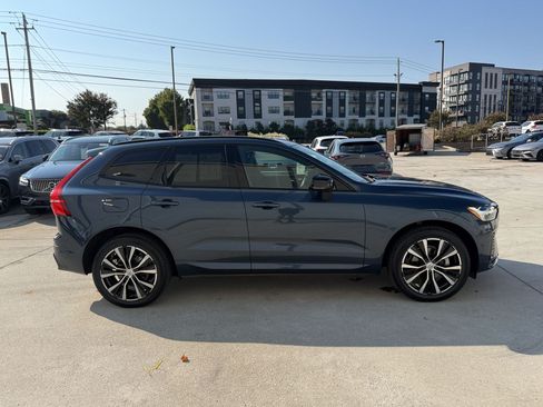 Used 2024 Volvo XC60 B5 Plus w/ Protection Package Premier AWD/4WD image 8