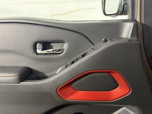Used 2023 Nissan Frontier PRO-4X w/ Pro-4X Premium Package image 25