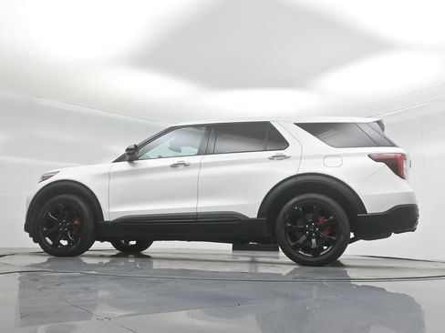 Certified 2022 Ford Explorer ST w/ Equipment Group 401A image 60