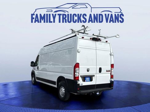 Used 2020 RAM ProMaster 2500 w/ Premium Appearance Group image 3