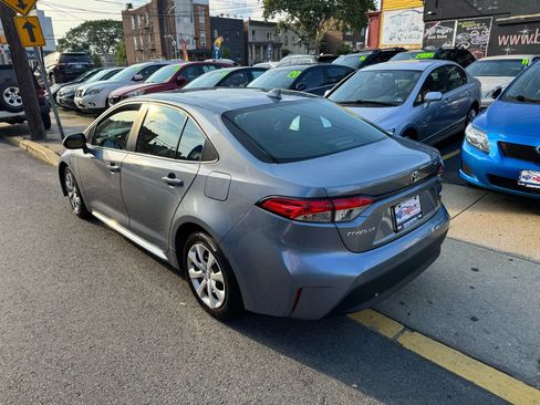 Used 2023 Toyota Corolla LE image 10