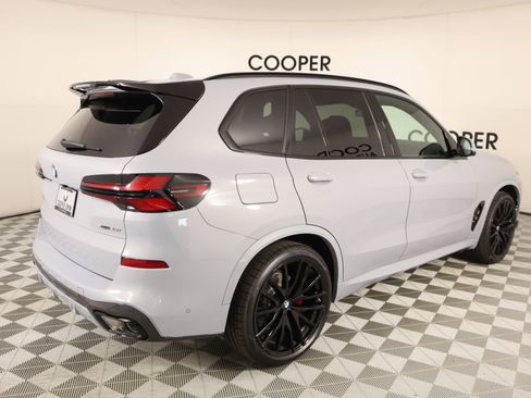 New 2026 BMW X5 xDrive40i w/ M Sport Package AWD/4WD image 21