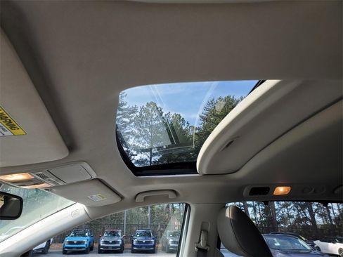 Used 2015 Honda Odyssey EX-L image 19