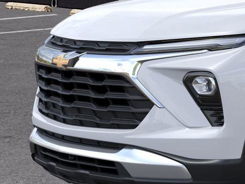 New 2026 Chevrolet TrailBlazer LT w/ Convenience Package FWD image 13
