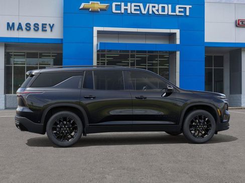 New 2026 Chevrolet Traverse LT w/ Enhanced Driving Package FWD image 5