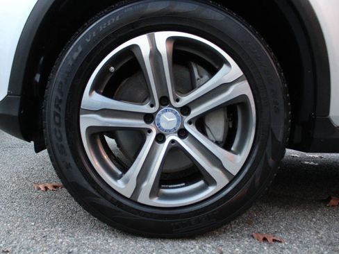 Used 2017 Mercedes-Benz GLC 300 4MATIC image 20