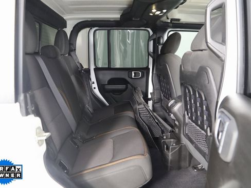 Used 2023 Jeep Gladiator Mojave w/ Cold Weather Group image 14