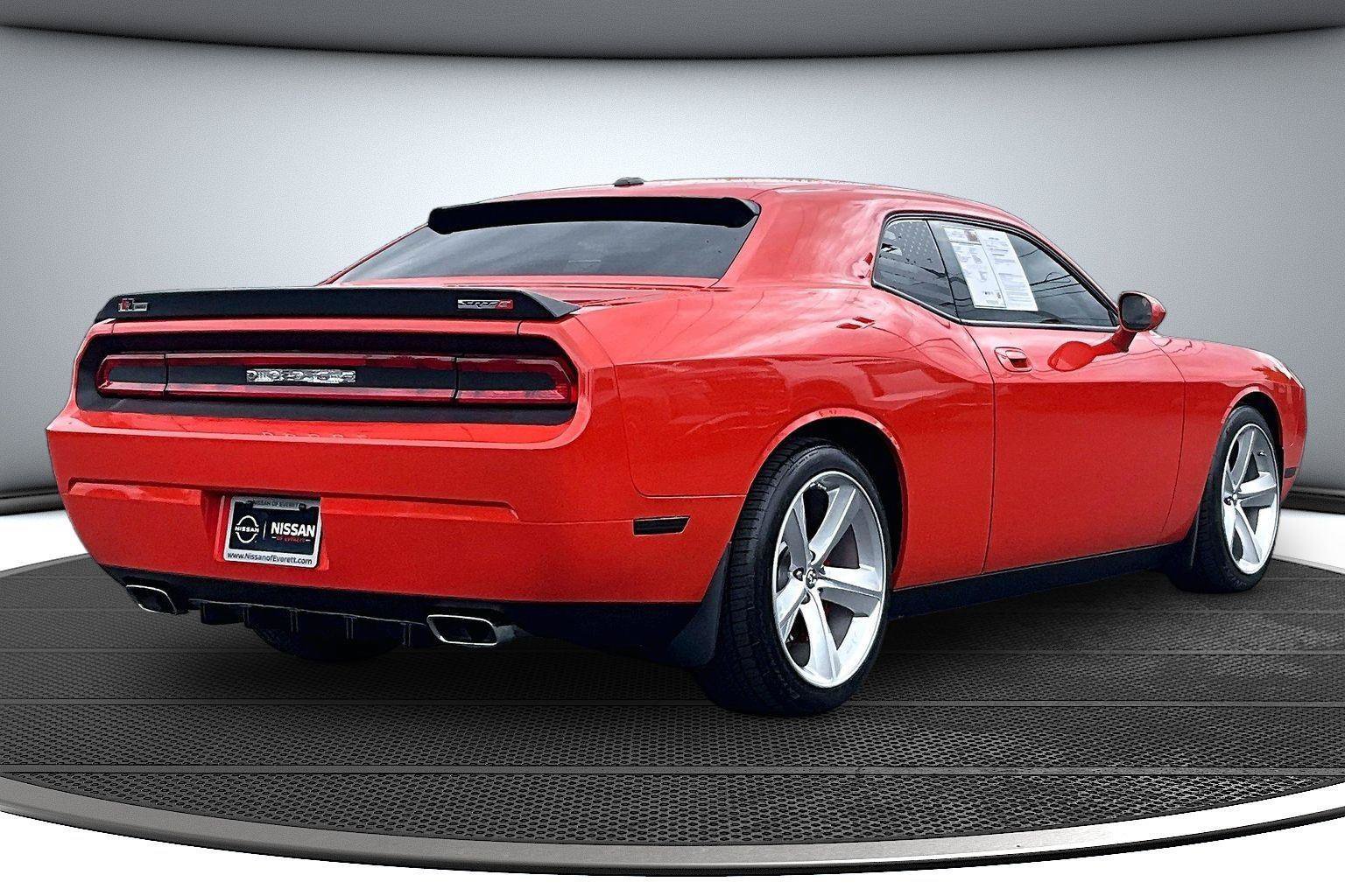Used 2009 Dodge Challenger SRT8 w/ SRT Option Group II RWD image 7