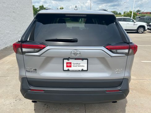 Certified 2025 Toyota RAV4 XLE AWD/4WD image 5