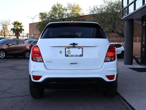 Used 2020 Chevrolet Trax LS FWD image 11