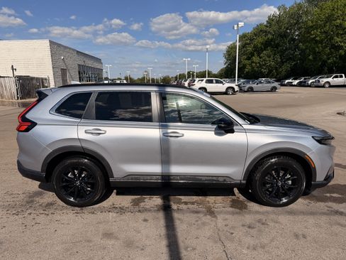 Certified 2024 Honda CR-V Sport image 2