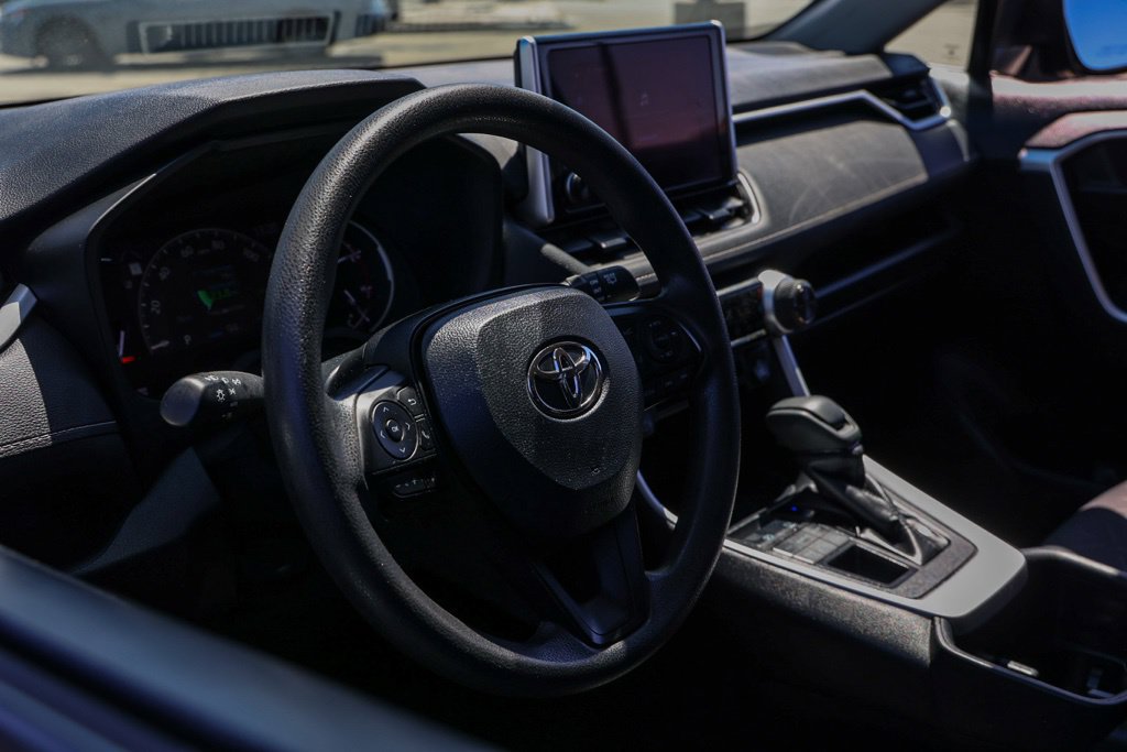 Used 2024 Toyota RAV4 XLE AWD/4WD image 15