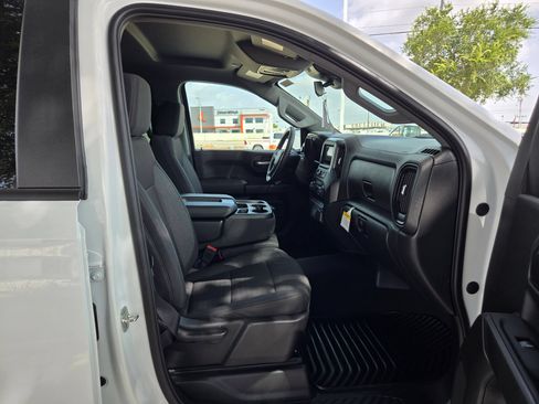 Certified 2025 Chevrolet Silverado 1500 Custom Trail Boss w/ Dark Appearance Package AWD/4WD image 22