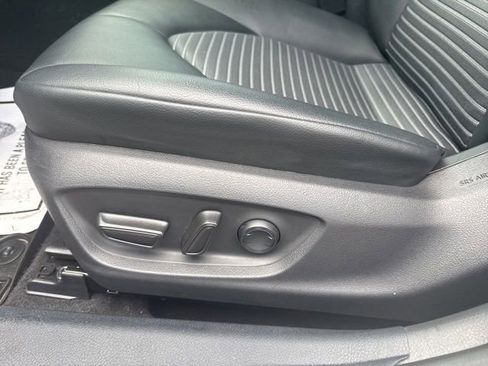 Used 2021 Toyota Camry SE FWD image 14
