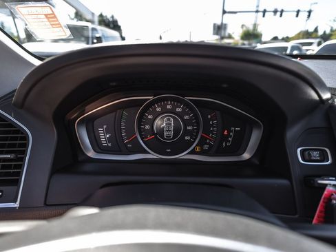 Used 2017 Volvo XC60 T5 Inscription AWD/4WD image 10