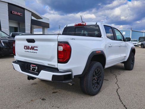 New 2026 GMC Canyon Elevation w/ Convenience Package image 3