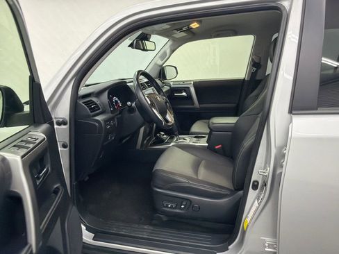 Used 2024 Toyota 4Runner SR5 Premium AWD/4WD image 9