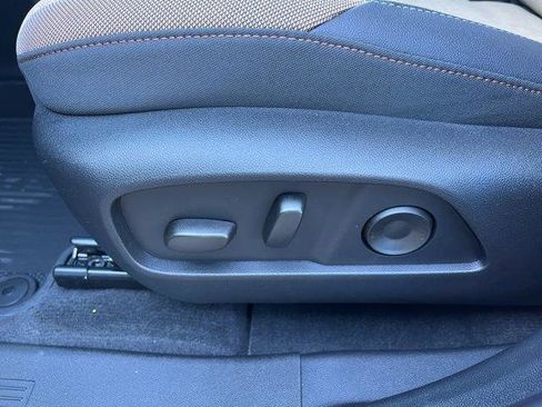 New 2026 Chevrolet Equinox ACTIV w/ Convenience Package III image 17