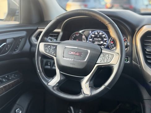 Used 2022 GMC Acadia Denali w/ Denali Ultimate Package image 14
