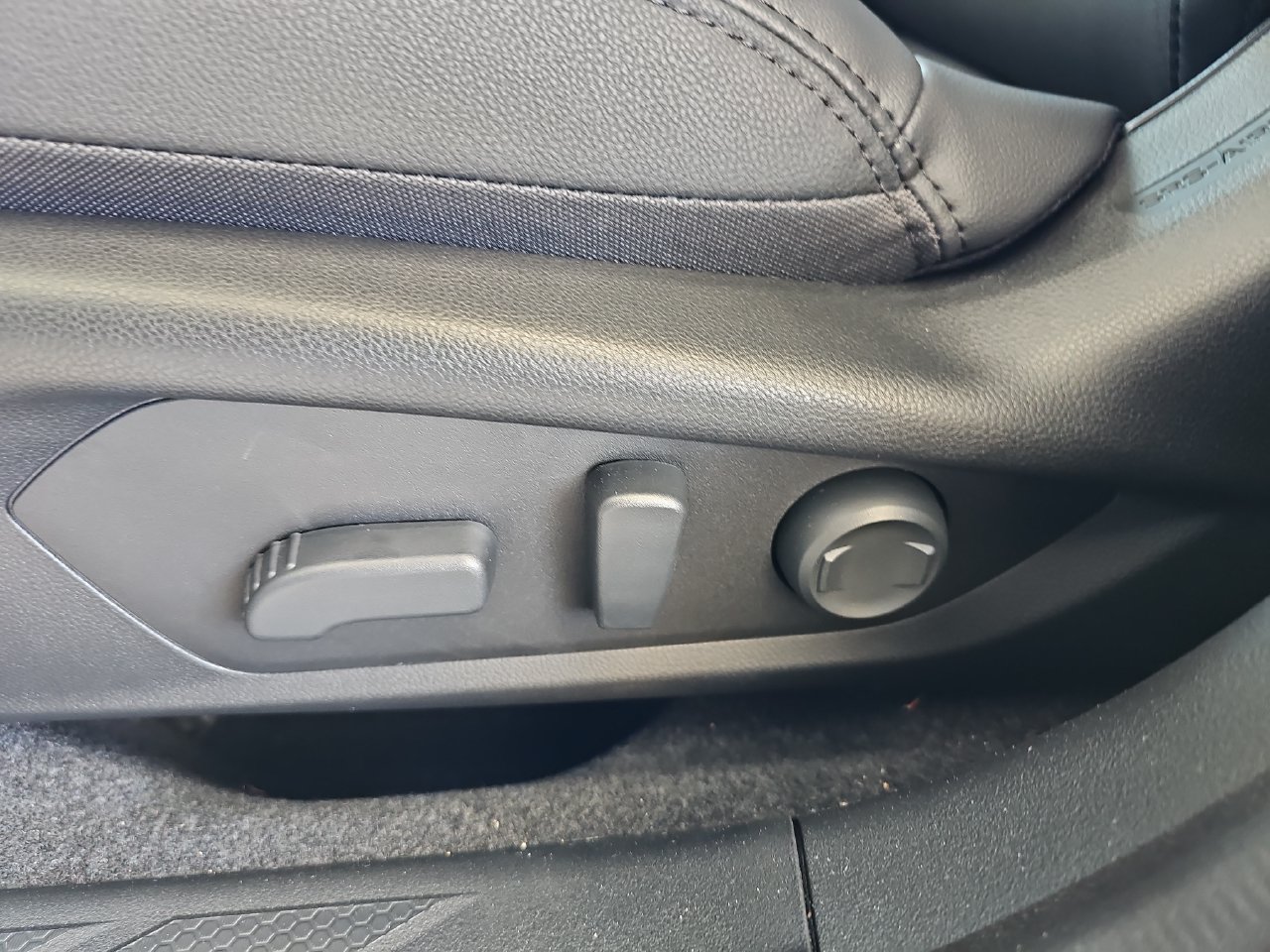 New 2026 Subaru Outback Premium AWD/4WD image 30