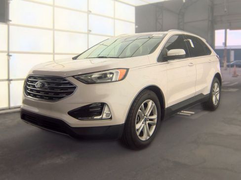 Used 2019 Ford Edge SEL w/ Equipment Group 201A AWD/4WD image 4